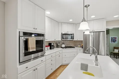10214 E Lakeshore Drive Carmel IN 46033