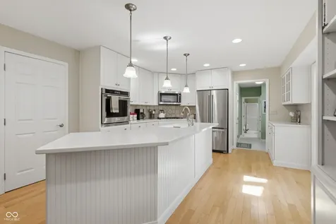 10214 E Lakeshore Drive Carmel IN 46033
