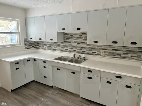 2405 E 3rd Street Anderson IN 46012