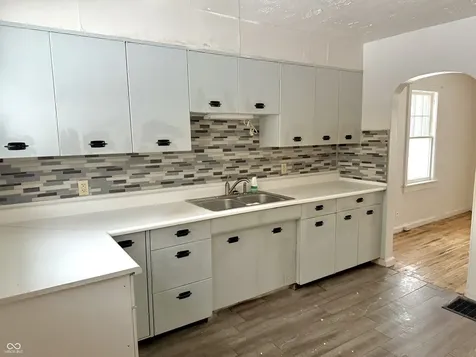 2405 E 3rd Street Anderson IN 46012