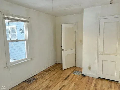 2405 E 3rd Street Anderson IN 46012