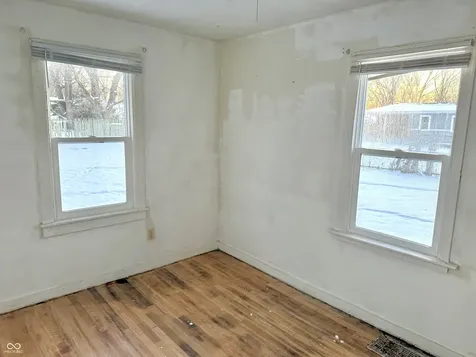 2405 E 3rd Street Anderson IN 46012