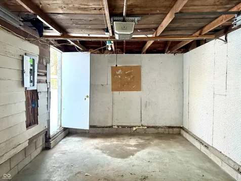 2405 E 3rd Street Anderson IN 46012