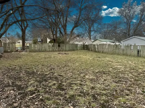 2405 E 3rd Street Anderson IN 46012