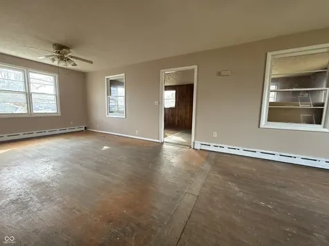 2022 S Waldemere Avenue Muncie IN 47302