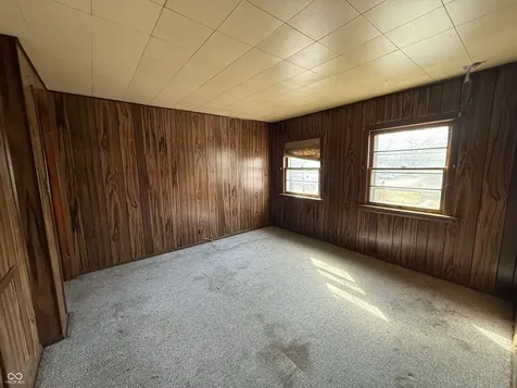 2022 S Waldemere Avenue Muncie IN 47302