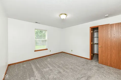 8214 Bentley Farms Drive Indianapolis IN 46259