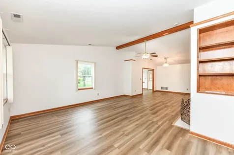 8214 Bentley Farms Drive Indianapolis IN 46259