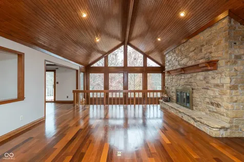 8649 Bay Colony Drive Indianapolis IN 46234