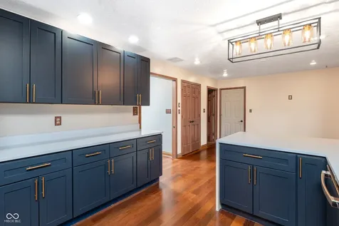 8649 Bay Colony Drive Indianapolis IN 46234