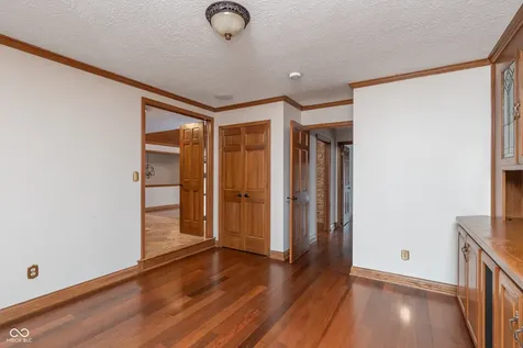 8649 Bay Colony Drive Indianapolis IN 46234