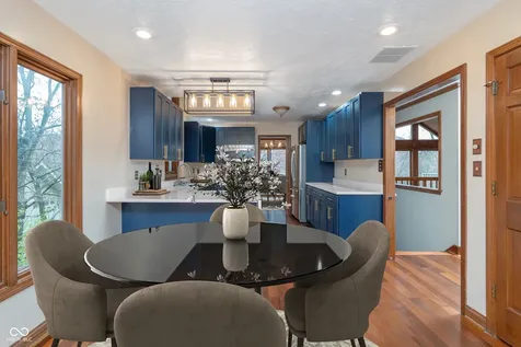 8649 Bay Colony Drive Indianapolis IN 46234