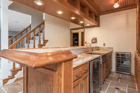 8649 Bay Colony Drive Indianapolis IN 46234