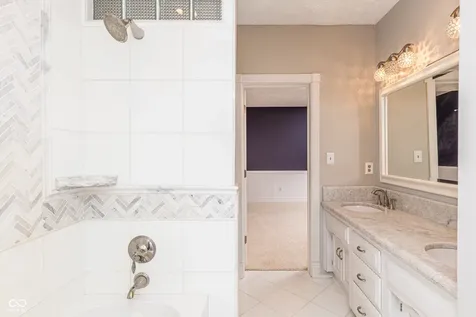 8649 Bay Colony Drive Indianapolis IN 46234