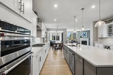 16159 Haywood Street Fishers IN 46037