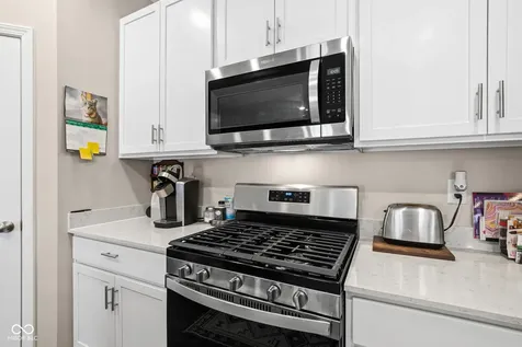3809 S Woodfield Drive New Palestine IN 46163