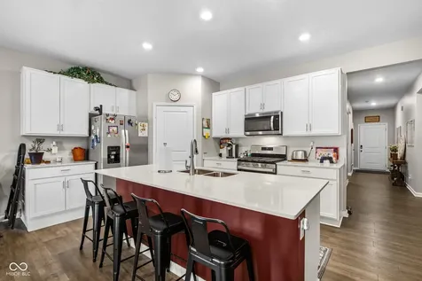 3809 S Woodfield Drive New Palestine IN 46163