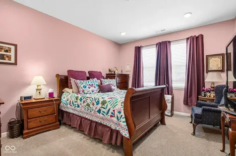 3809 S Woodfield Drive New Palestine IN 46163
