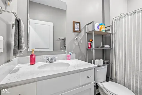 3809 S Woodfield Drive New Palestine IN 46163