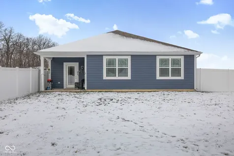 3809 S Woodfield Drive New Palestine IN 46163