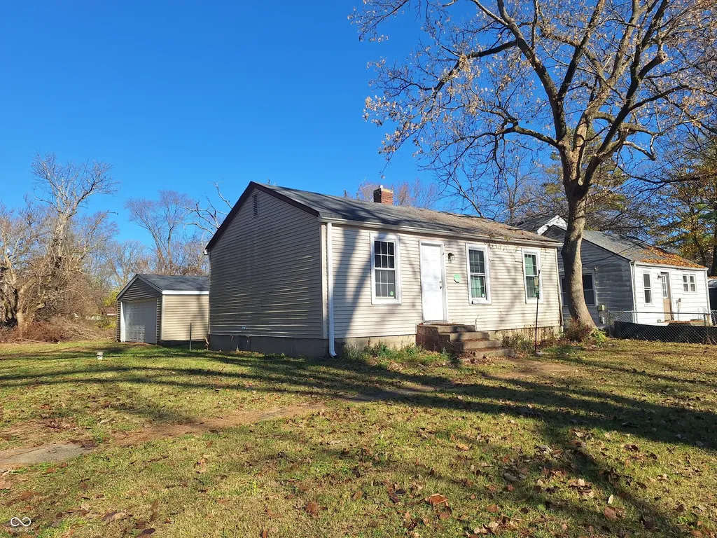 2232 W 58th Street Indianapolis IN 46228