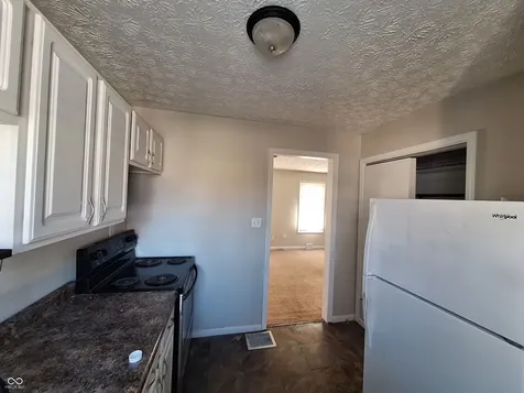 2232 W 58th Street Indianapolis IN 46228