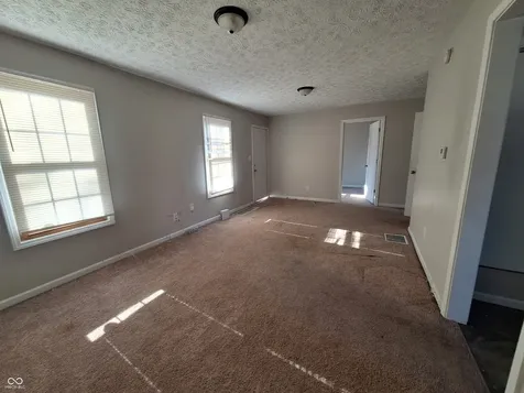 2232 W 58th Street Indianapolis IN 46228