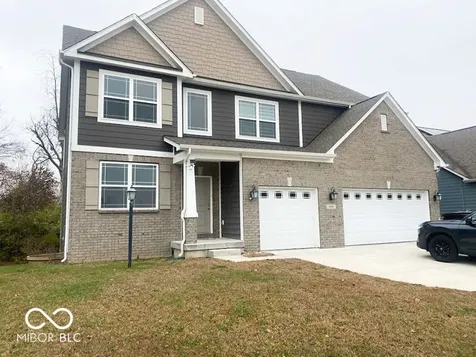 4946 Harris Pl N Greenwood IN 46142