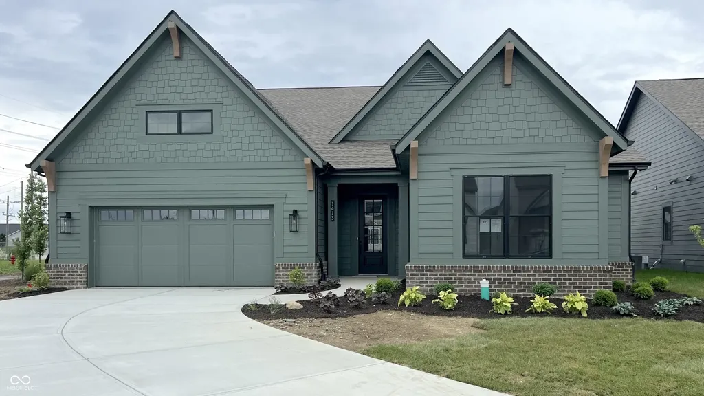 1413 Crosstie Circle Westfield IN 46074