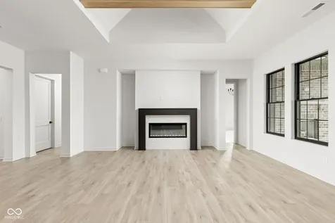 1413 Crosstie Circle Westfield IN 46074