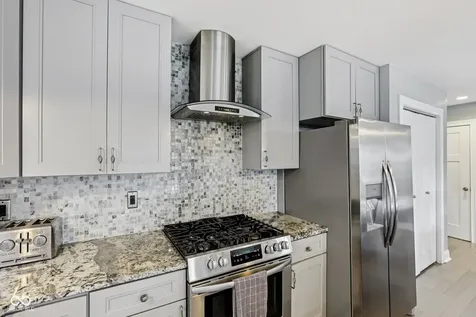 422 Sanders Street Indianapolis IN 46225