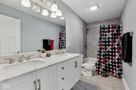 422 Sanders Street Indianapolis IN 46225