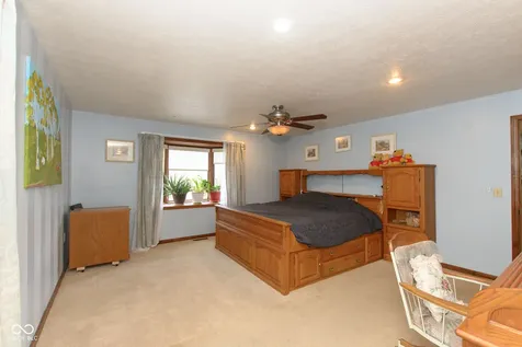 492 Pelenor Drive Franklin IN 46131