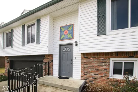 492 Pelenor Drive Franklin IN 46131