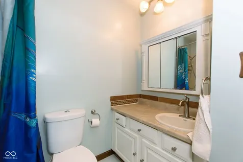 492 Pelenor Drive Franklin IN 46131