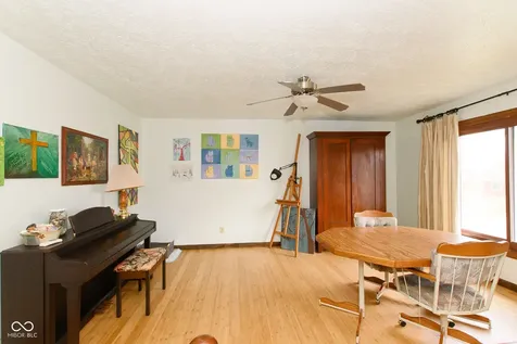 492 Pelenor Drive Franklin IN 46131
