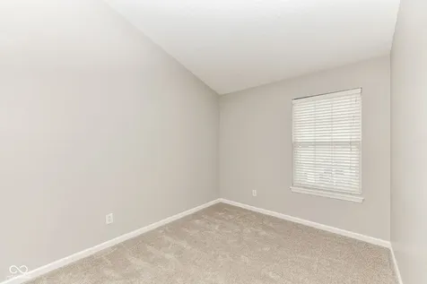 9080 Teaneck Drive Fishers IN 46038
