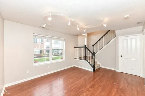9080 Teaneck Drive Fishers IN 46038