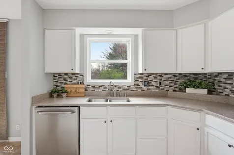 9923 Deering Street Fishers IN 46037