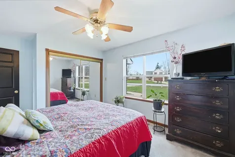 1027 S Teresa Drive Martinsville IN 46151