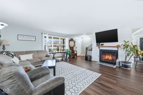 1027 S Teresa Drive Martinsville IN 46151