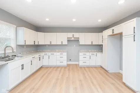 940 W 34th Street Indianapolis IN 46208