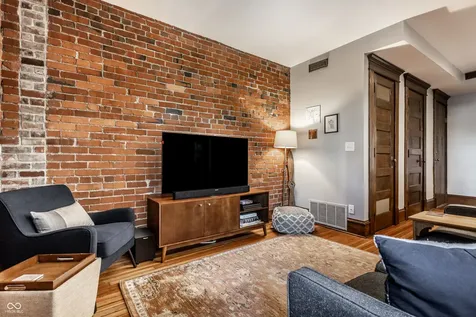 108 E Saint Clair Street Indianapolis IN 46204