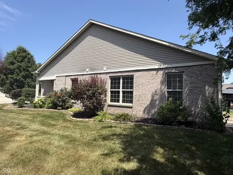 1341 Stoney Pointe Way Avon IN 46123