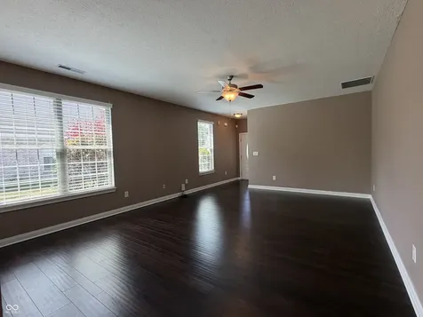1341 Stoney Pointe Way Avon IN 46123