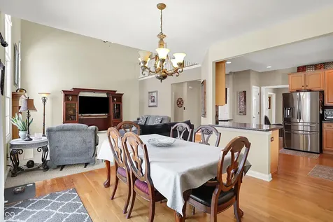 7603 Shannon Lakes Way Indianapolis IN 46217
