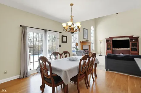 7603 Shannon Lakes Way Indianapolis IN 46217