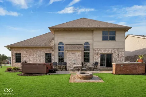 7603 Shannon Lakes Way Indianapolis IN 46217
