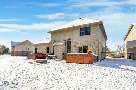 7603 Shannon Lakes Way Indianapolis IN 46217