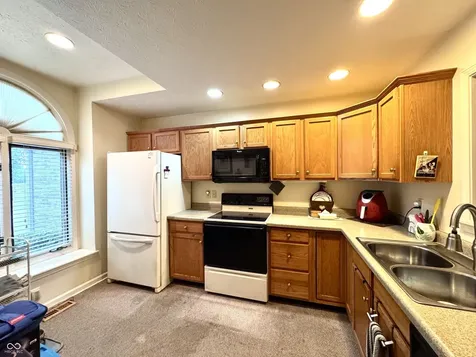 673 Brook Drive Greenwood IN 46143